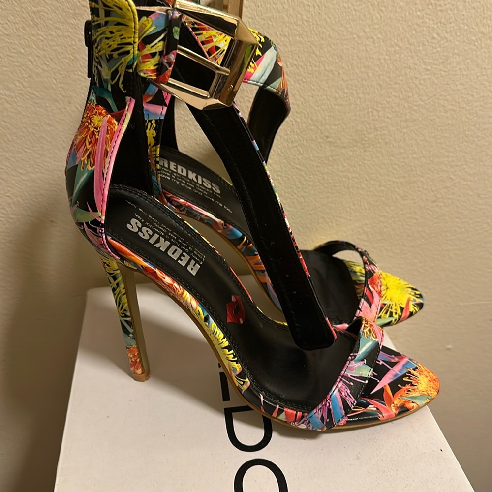 Flower print heels